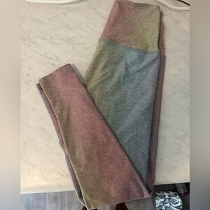 Beyond Yoga Colorblock Leggings in Pink and Gray
